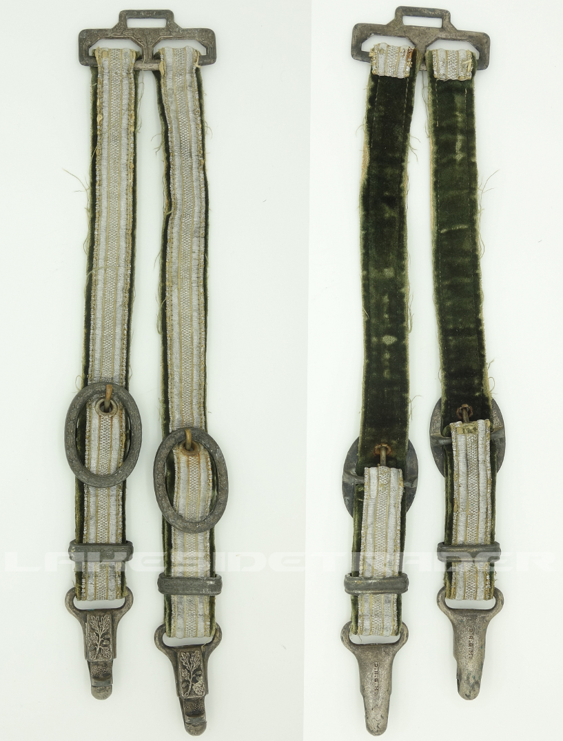 Army Dagger by Höller w Hangers