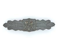 Army Silver Close Combat Clasp by Deschler