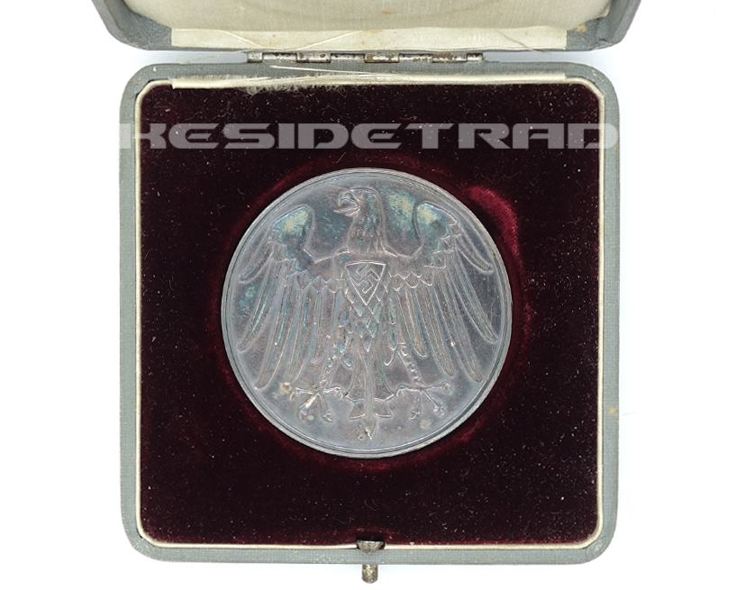 Cased Commemorative Medal for Rescue from Danger 1933